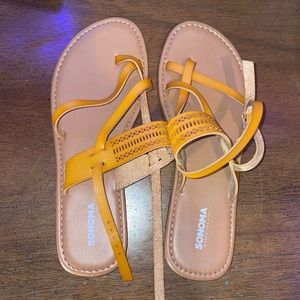 womens sonoma sandals women’s LARGE